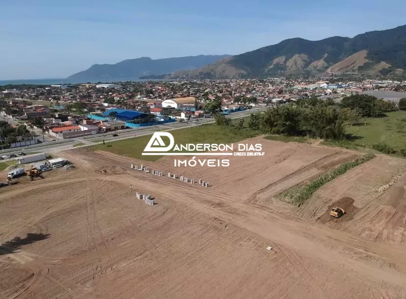 Terreno grande à venda, 153m² em Caraguatatuba/SP